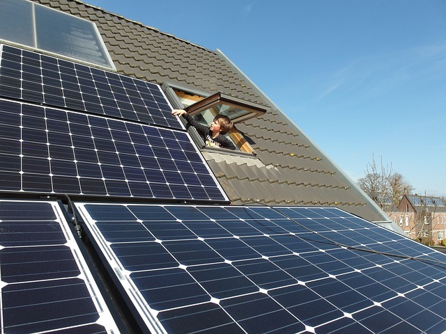 solar-panels-681979_640