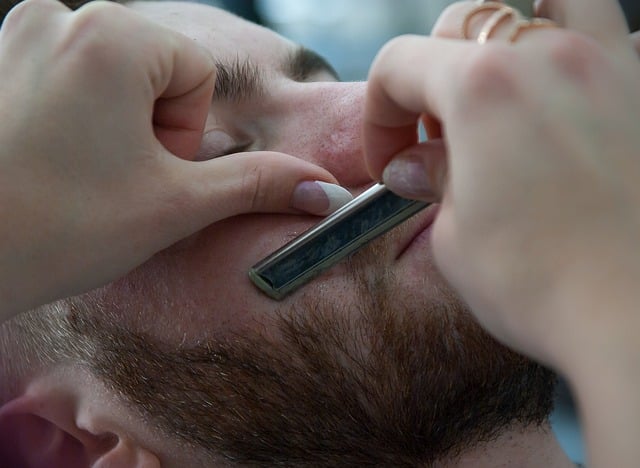 Niesamowity efekt po odwiedzeniu fryzjerów męskich w Warszawie