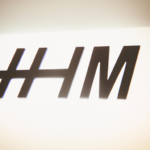 H&M - Trendy jakość i przystępne ceny - Dlaczego warto zakupywać w tym sklepie?